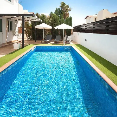 Villa Pekat1